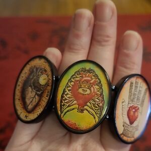 Unique Heart and Anatomy 6-Panel Stretch Bracelet [Jezebel Blue]